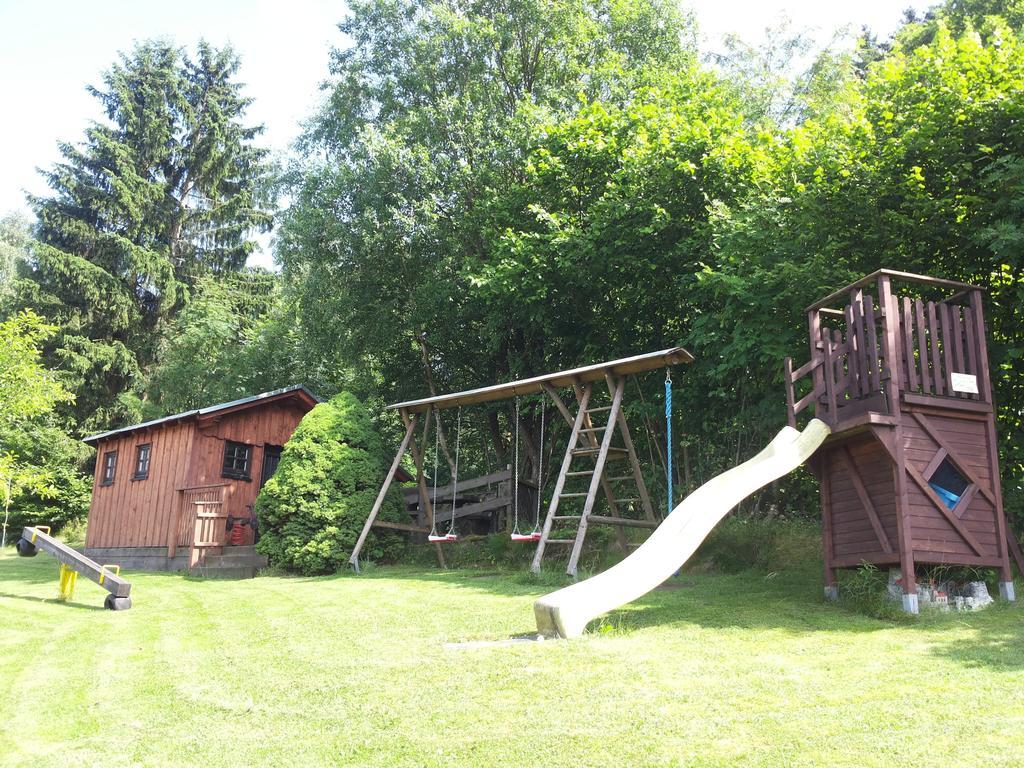 Pension "Dorfkrug" Вінтерберг Екстер'єр фото